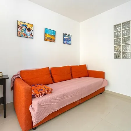 1 Bed With Pool La Red *