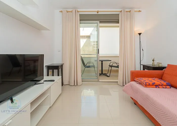 1 Bed With Pool La Red
